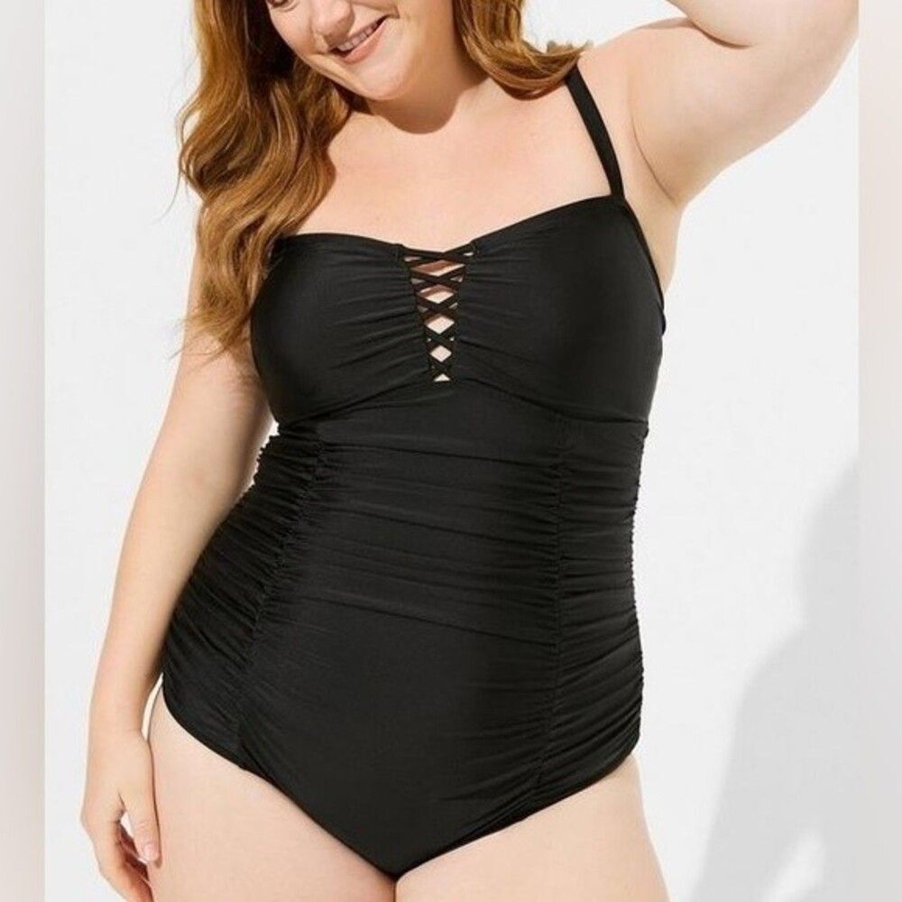 Torrid Black Slim Fix Wireless Lattice Front One Piece Swimsuit Size 5X